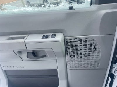 2024 Ford E-Series Cutaway E-450 DRW