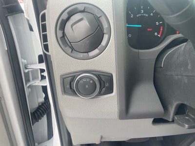 2024 Ford E-Series Cutaway E-450 DRW