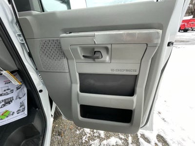 2024 Ford E-Series Cutaway E-450 DRW