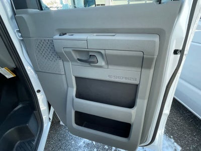 2024 Ford E-Series Cutaway E-450 DRW