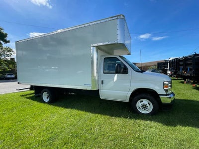 2024 Ford E-Series Cutaway E-450 DRW
