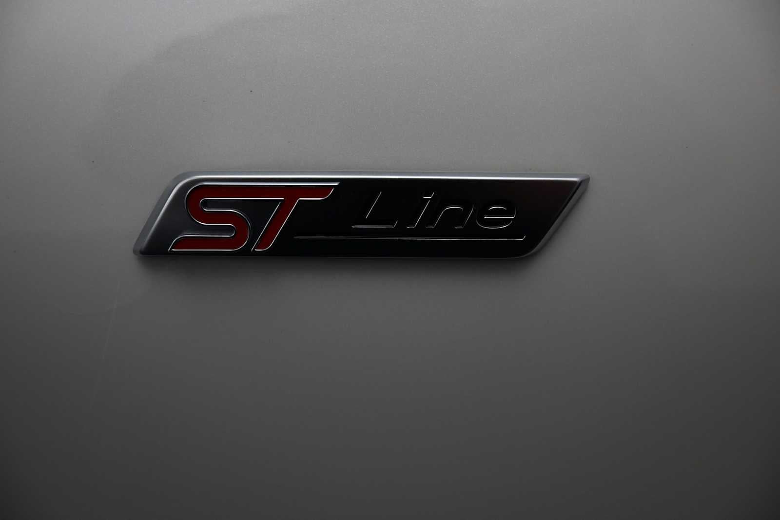2025 Ford Escape ST-Line Elite