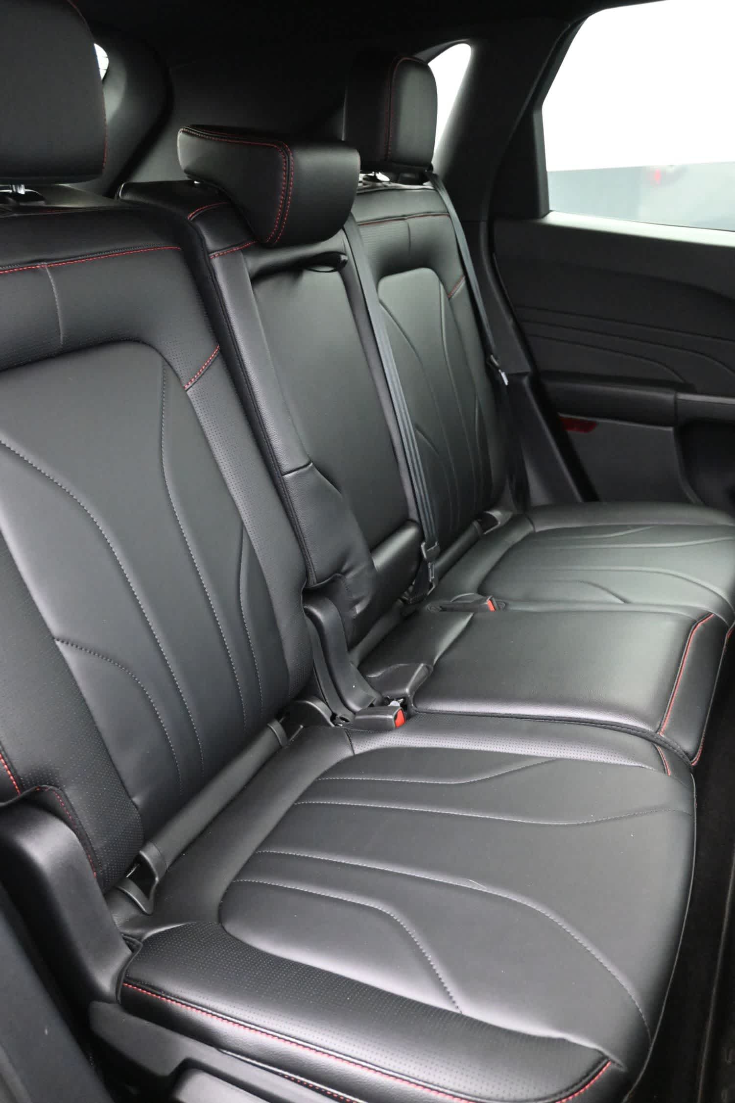 2025 Ford Escape ST-Line Elite