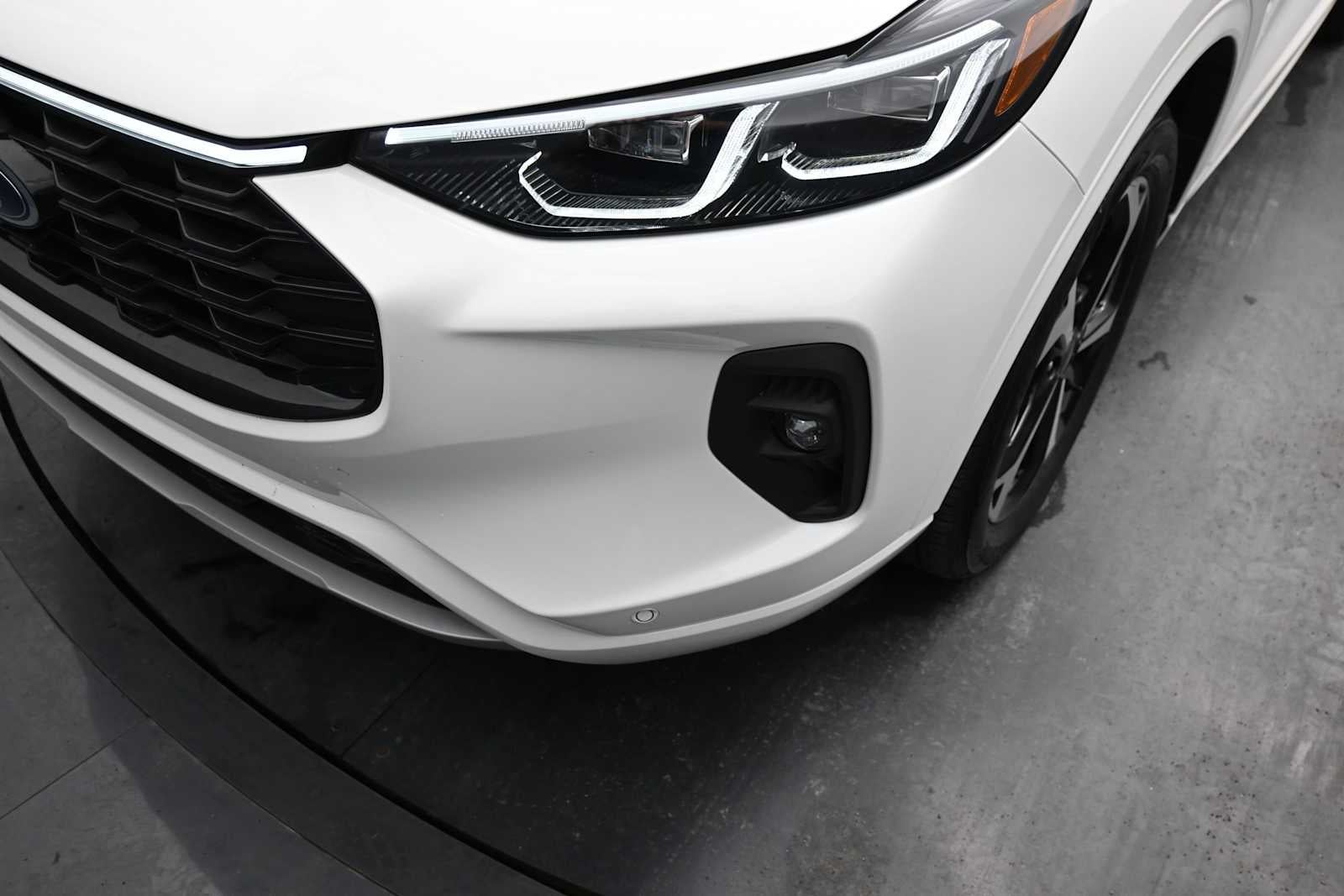 2025 Ford Escape ST-Line Elite