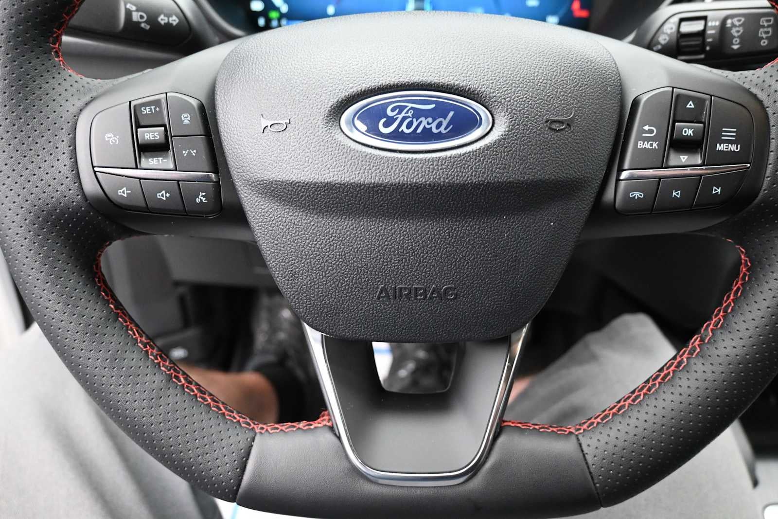 2025 Ford Escape ST-Line Elite
