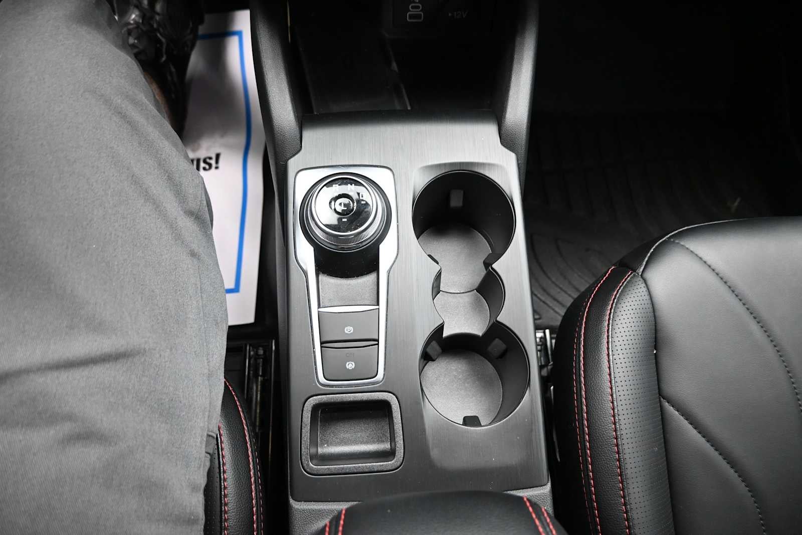 2025 Ford Escape ST-Line Elite