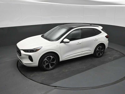 2025 Ford Escape ST-Line Elite