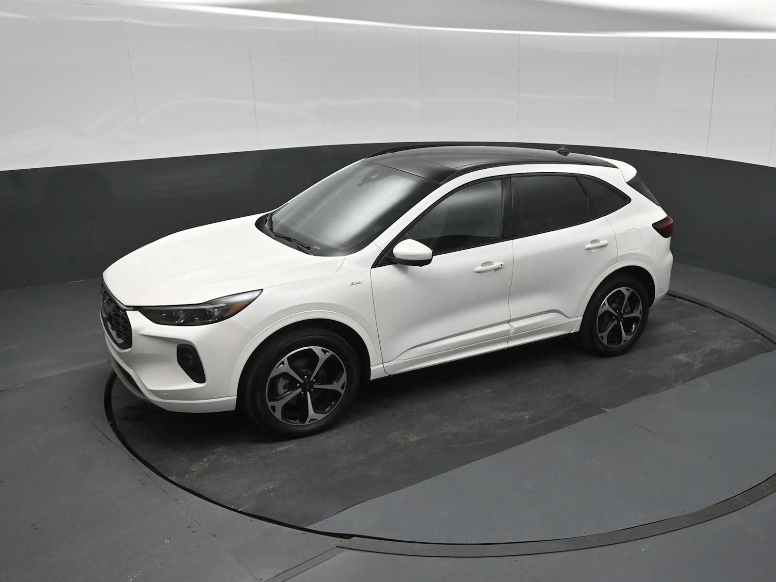 2025 Ford Escape ST-Line Elite