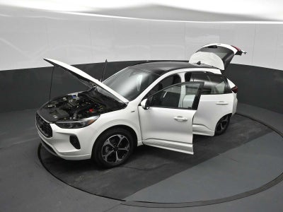 2025 Ford Escape ST-Line Elite