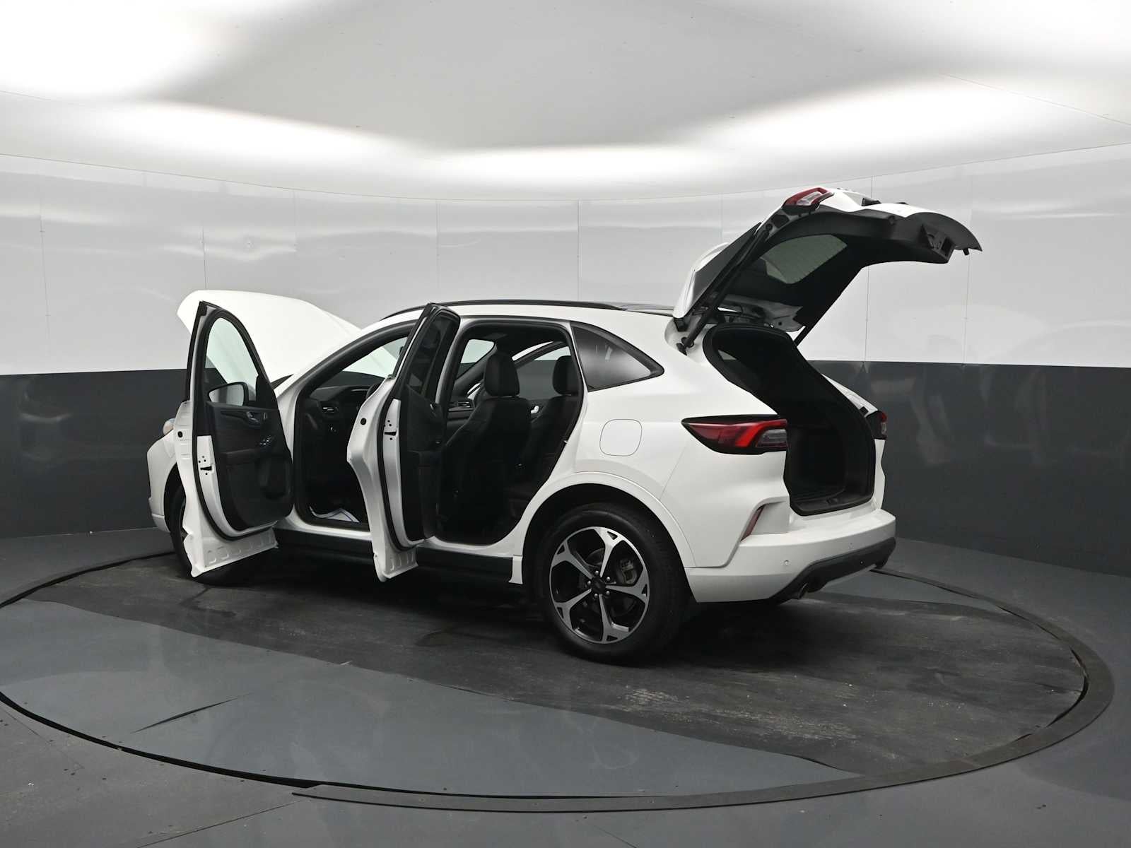 2025 Ford Escape ST-Line Elite