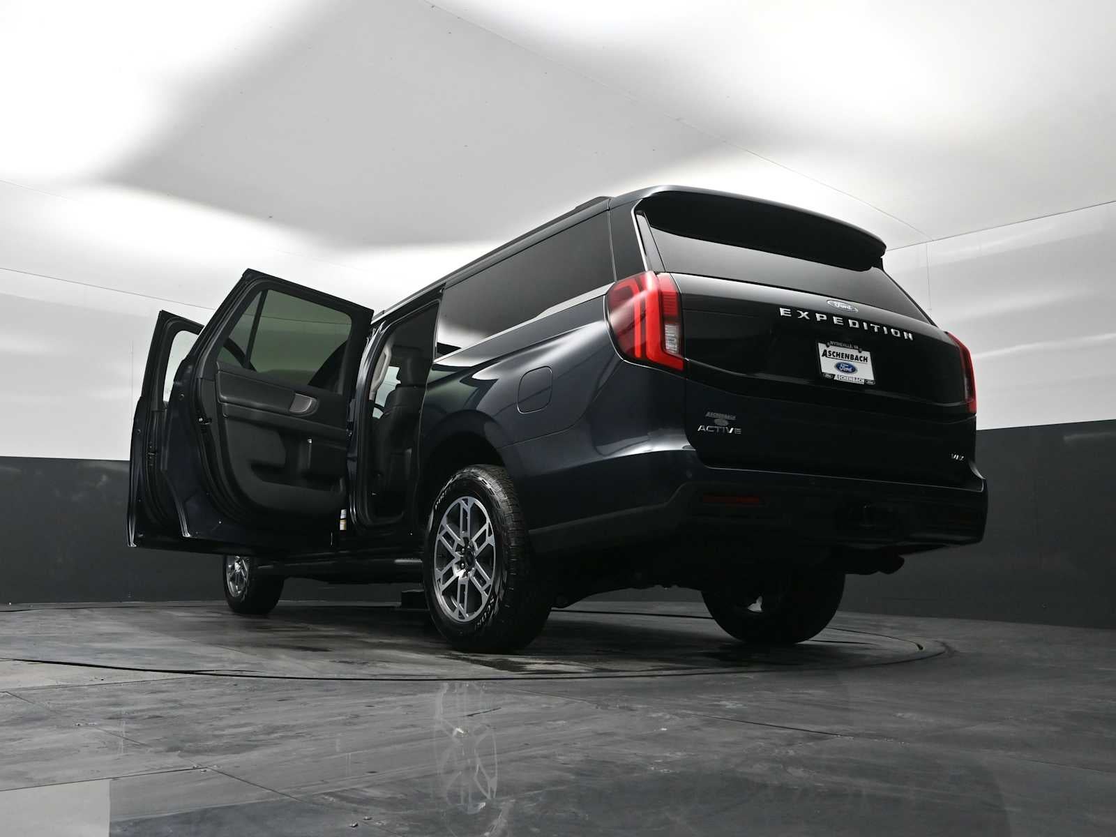 2026 Ford Expedition Max Active