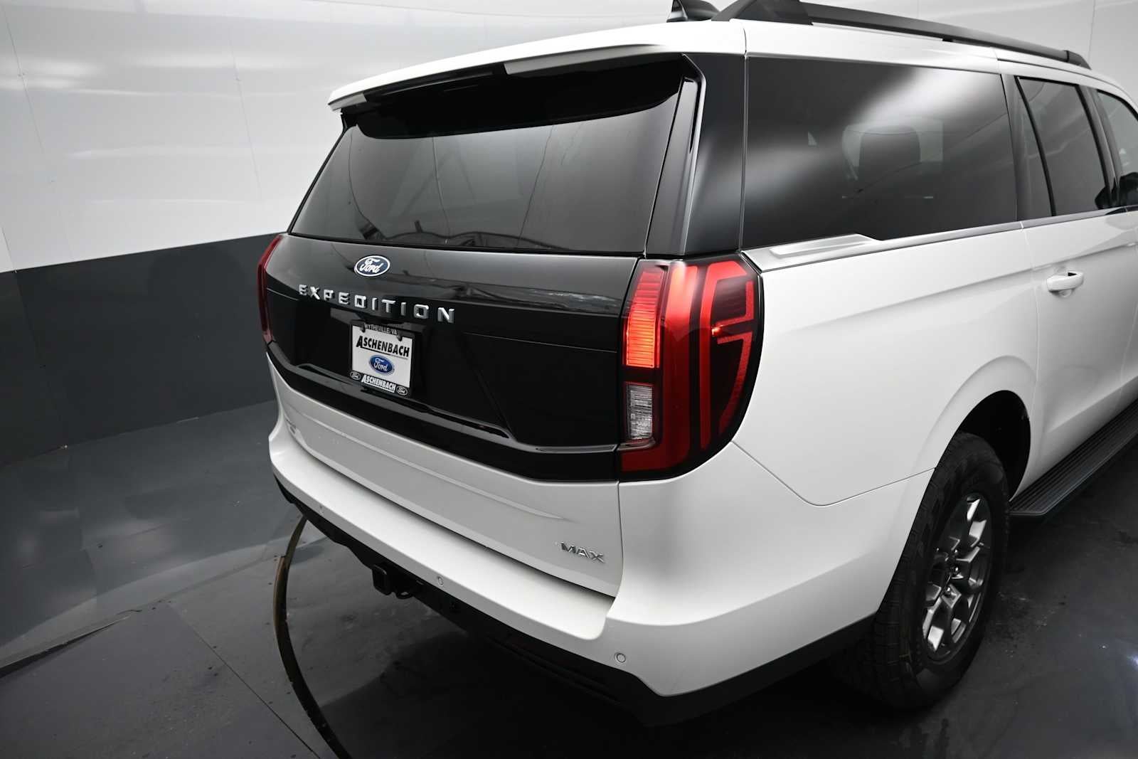 2027 Ford Expedition Max Active
