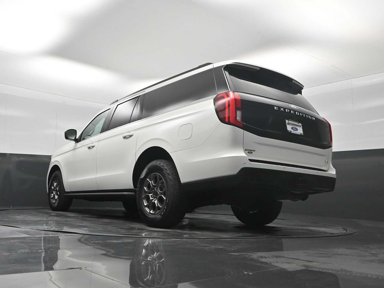 2027 Ford Expedition Max Active