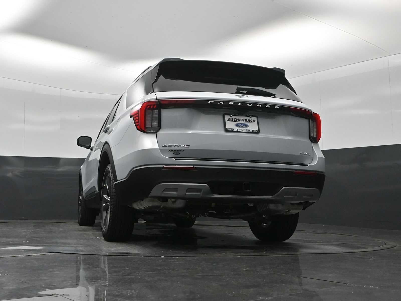 2026 Ford Explorer Active w/200A Pkg