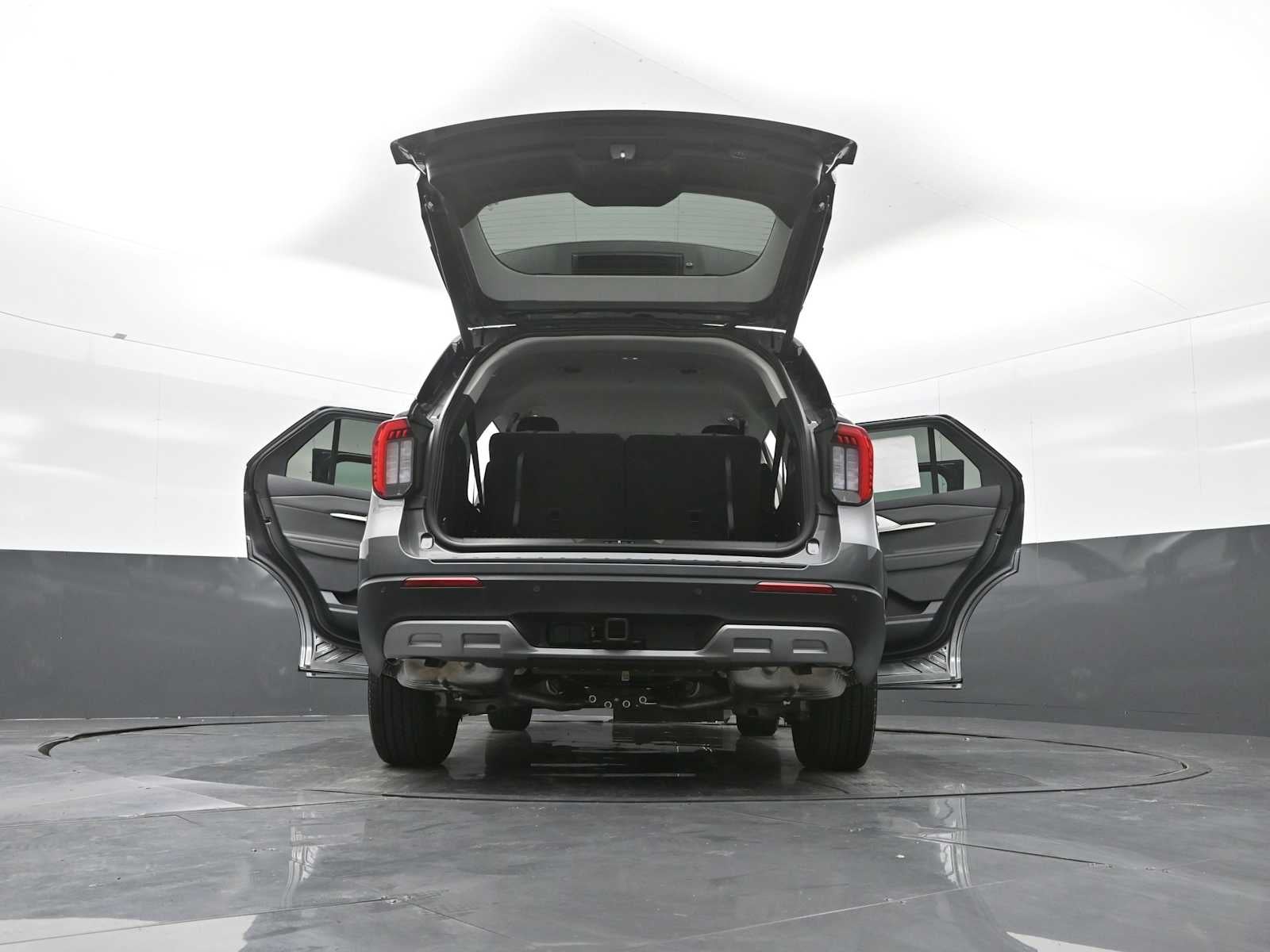 2026 Ford Explorer Active w/100A Pkg