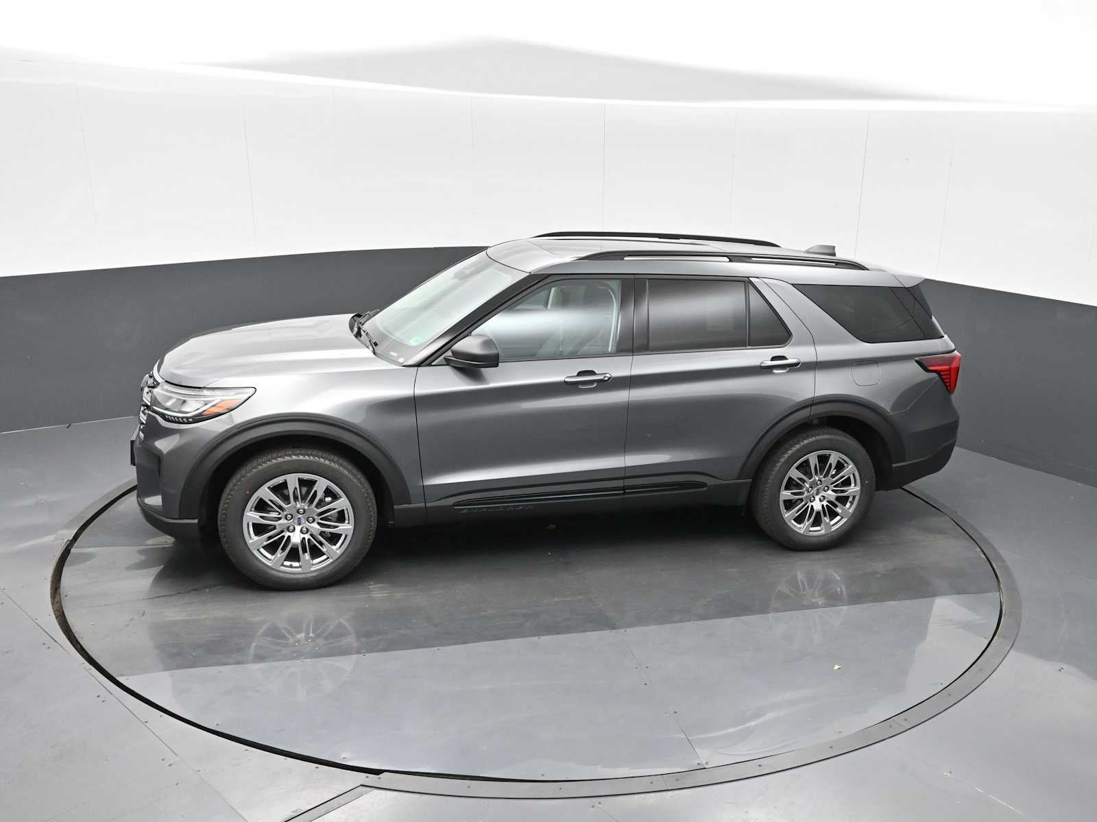 2026 Ford Explorer Active w/100A Pkg