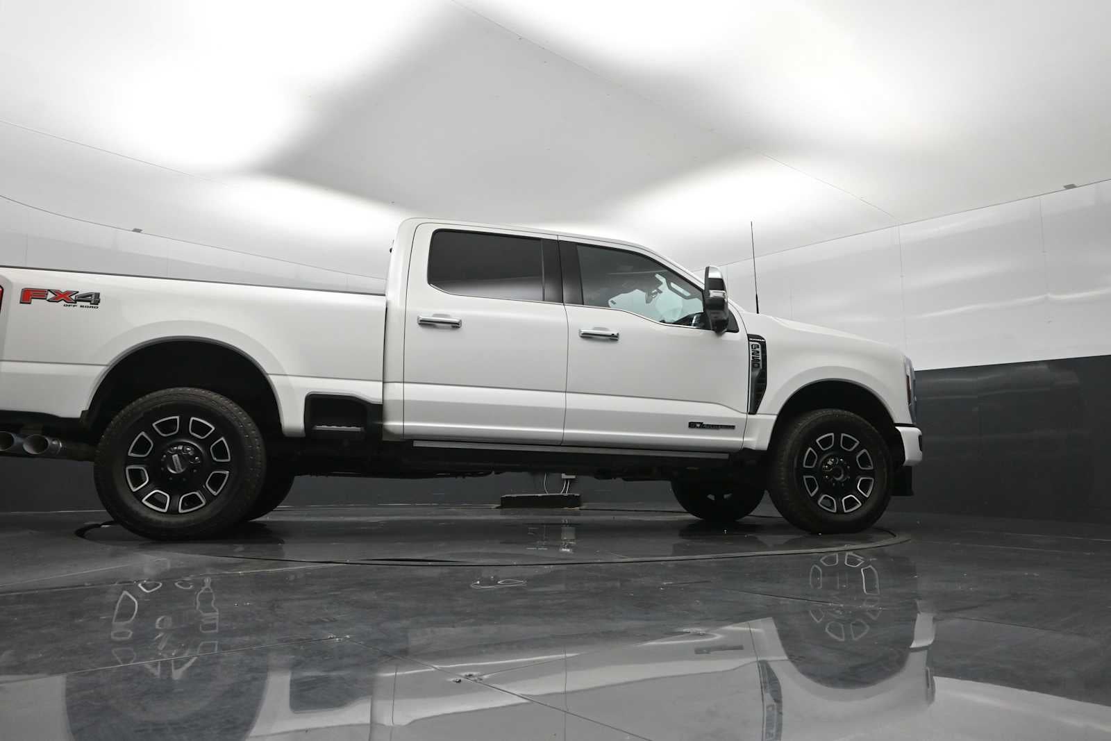 2024 Ford Super Duty F-250 Pickup Platinum