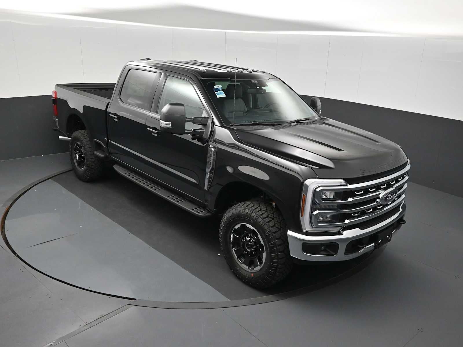 2026 Ford Super Duty F-350 SRW XLT