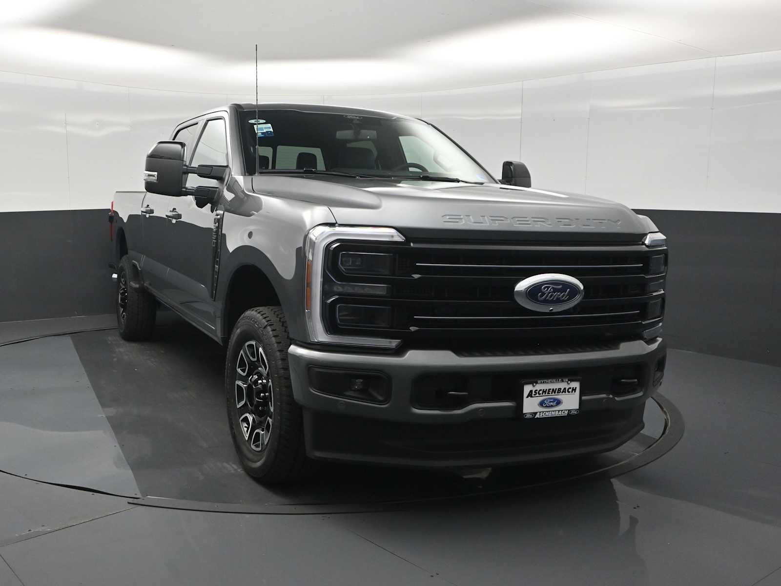 2026 Ford Super Duty F-350 SRW Platinum