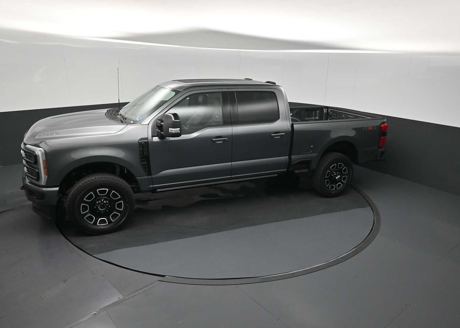 2026 Ford Super Duty F-350 SRW Platinum