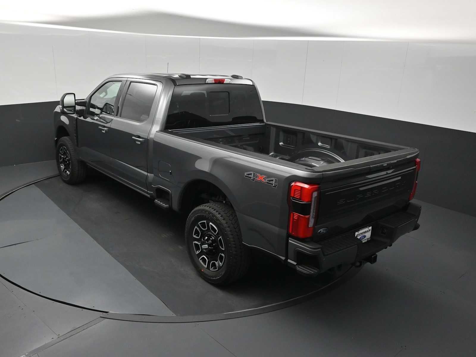 2026 Ford Super Duty F-350 SRW Platinum