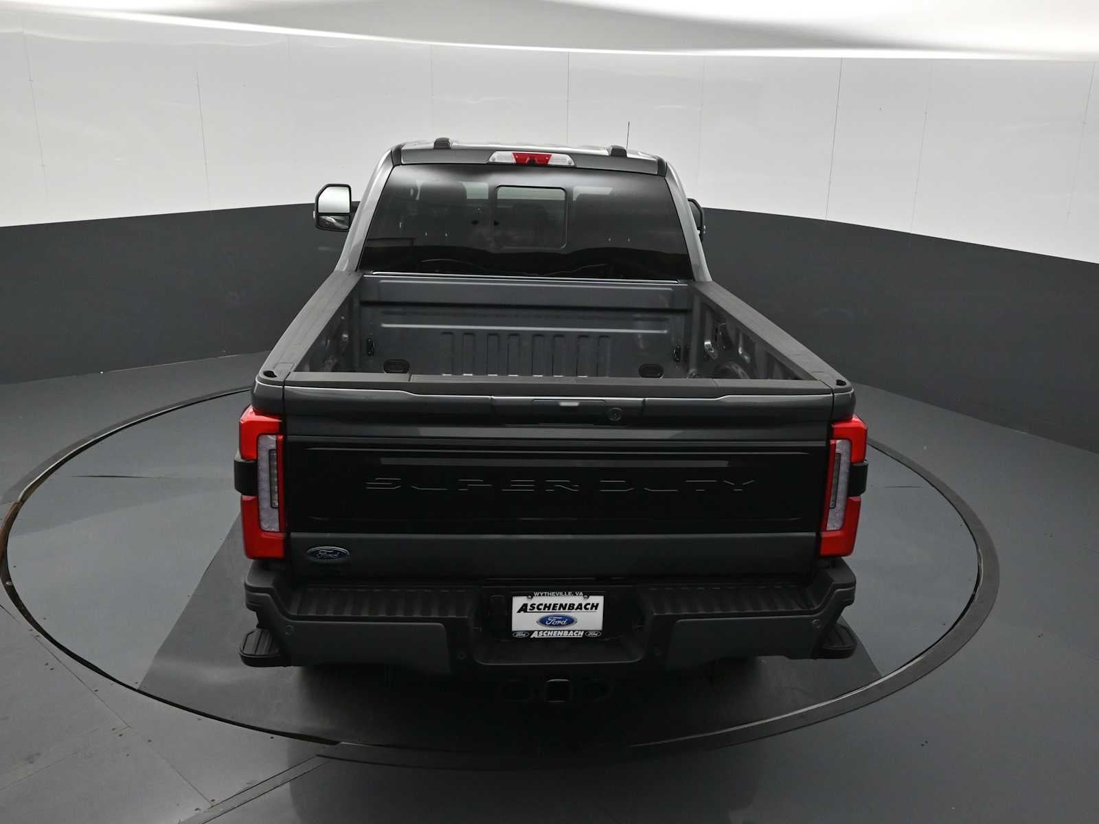 2026 Ford Super Duty F-350 SRW Platinum