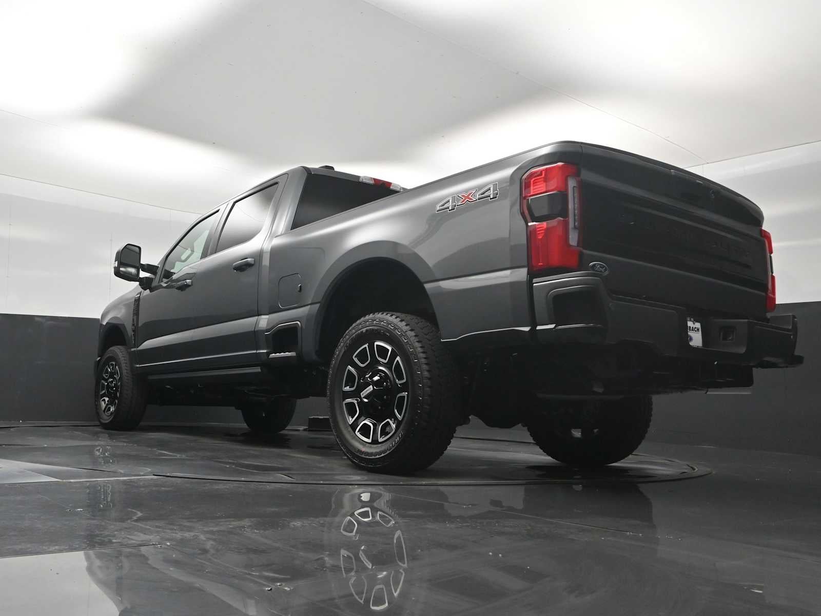 2026 Ford Super Duty F-350 SRW Platinum