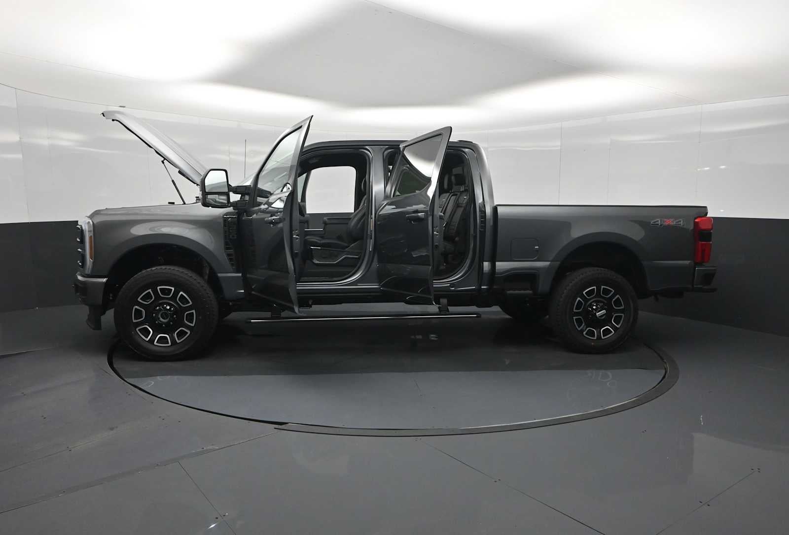 2026 Ford Super Duty F-350 SRW Platinum