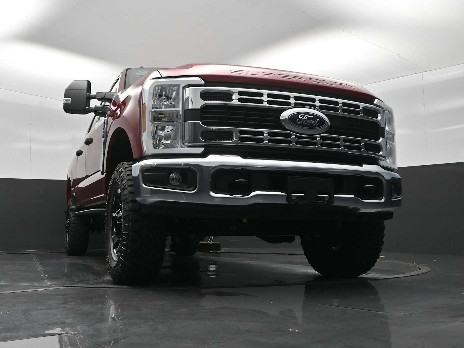 2026 Ford Super Duty F-350 SRW XLT
