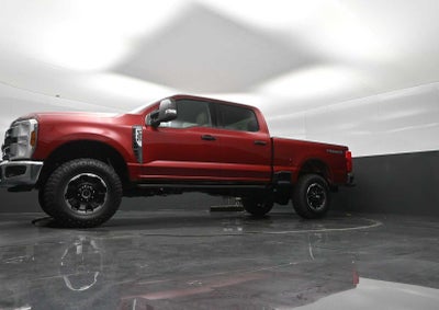 2026 Ford Super Duty F-350 SRW XLT