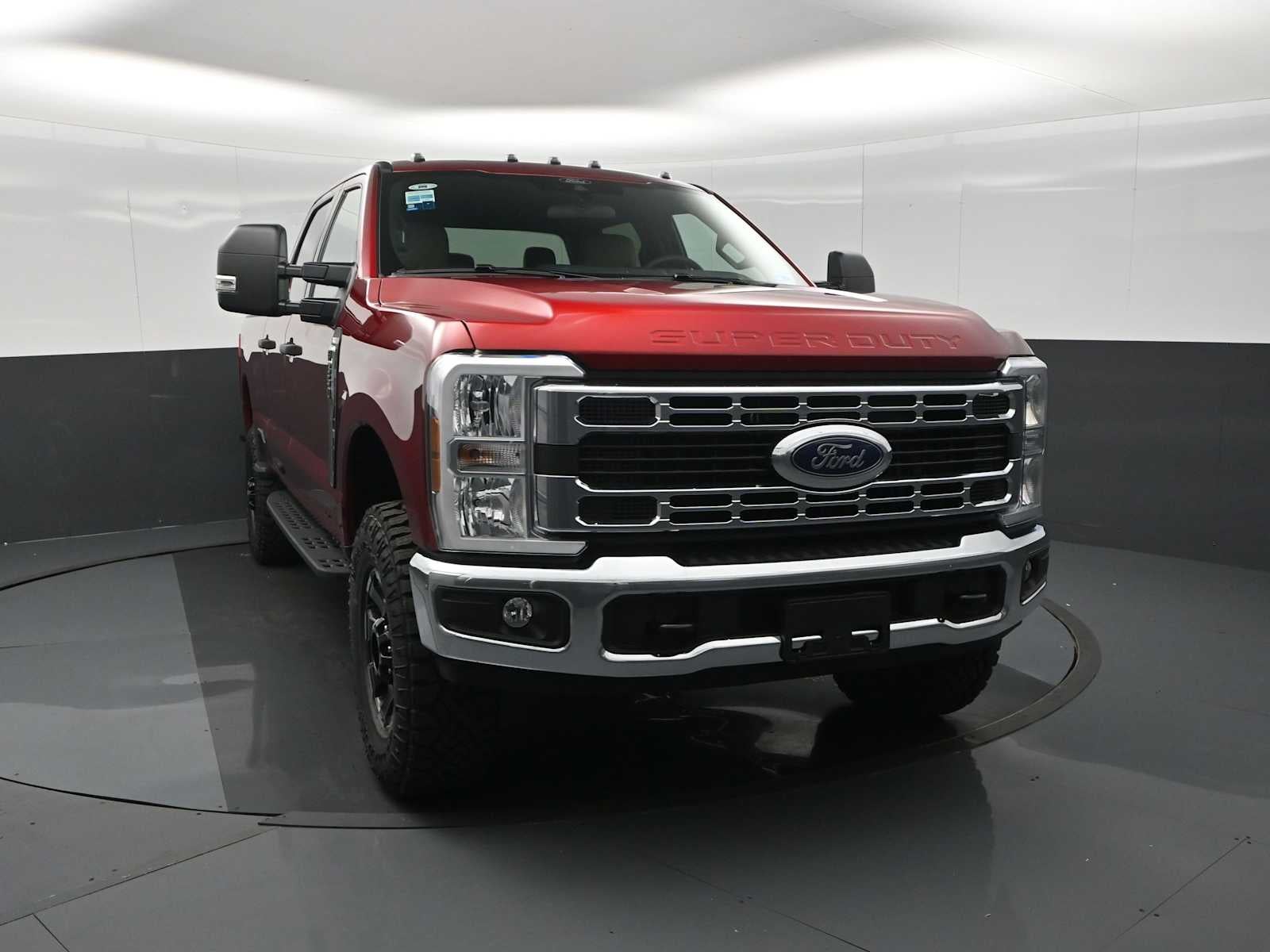 2026 Ford Super Duty F-350 SRW XLT
