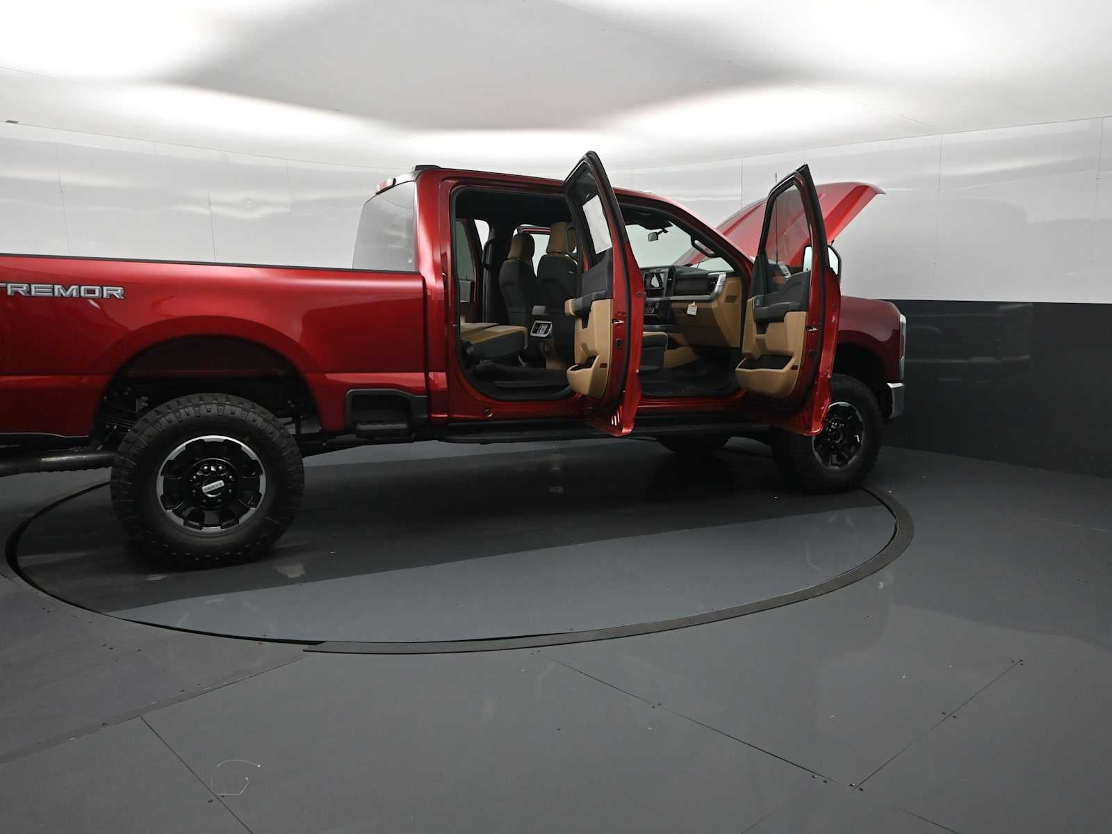 2026 Ford Super Duty F-350 SRW XLT