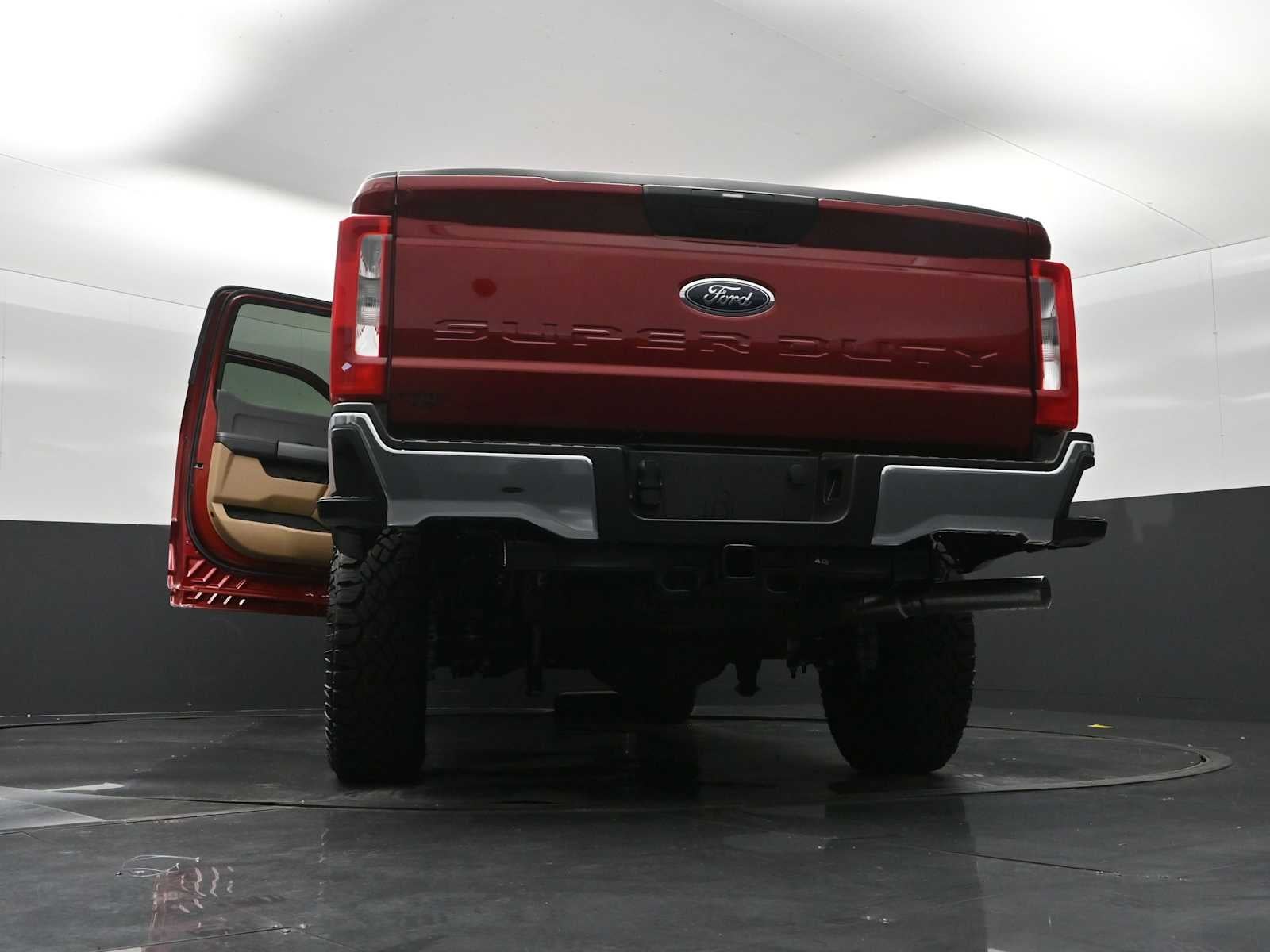 2026 Ford Super Duty F-350 SRW XLT