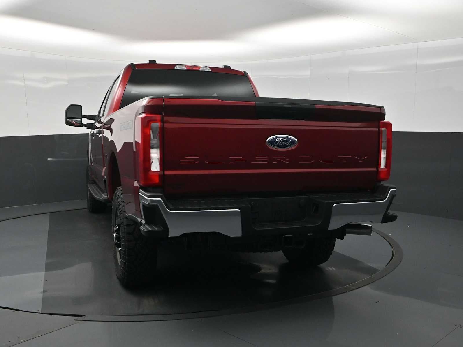 2026 Ford Super Duty F-350 SRW XLT