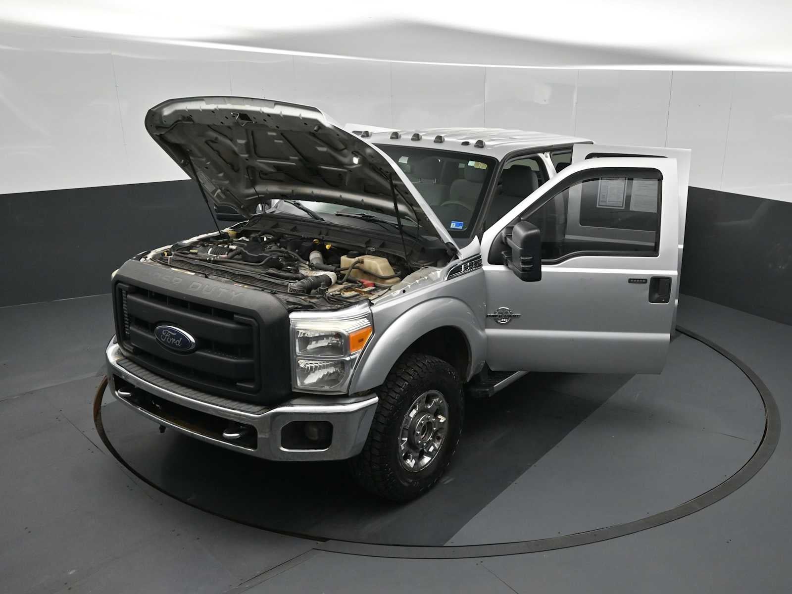 2015 Ford Super Duty F-350 SRW Pickup XLT