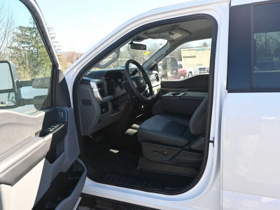 2026 Ford Super Duty F-350 SRW XLT