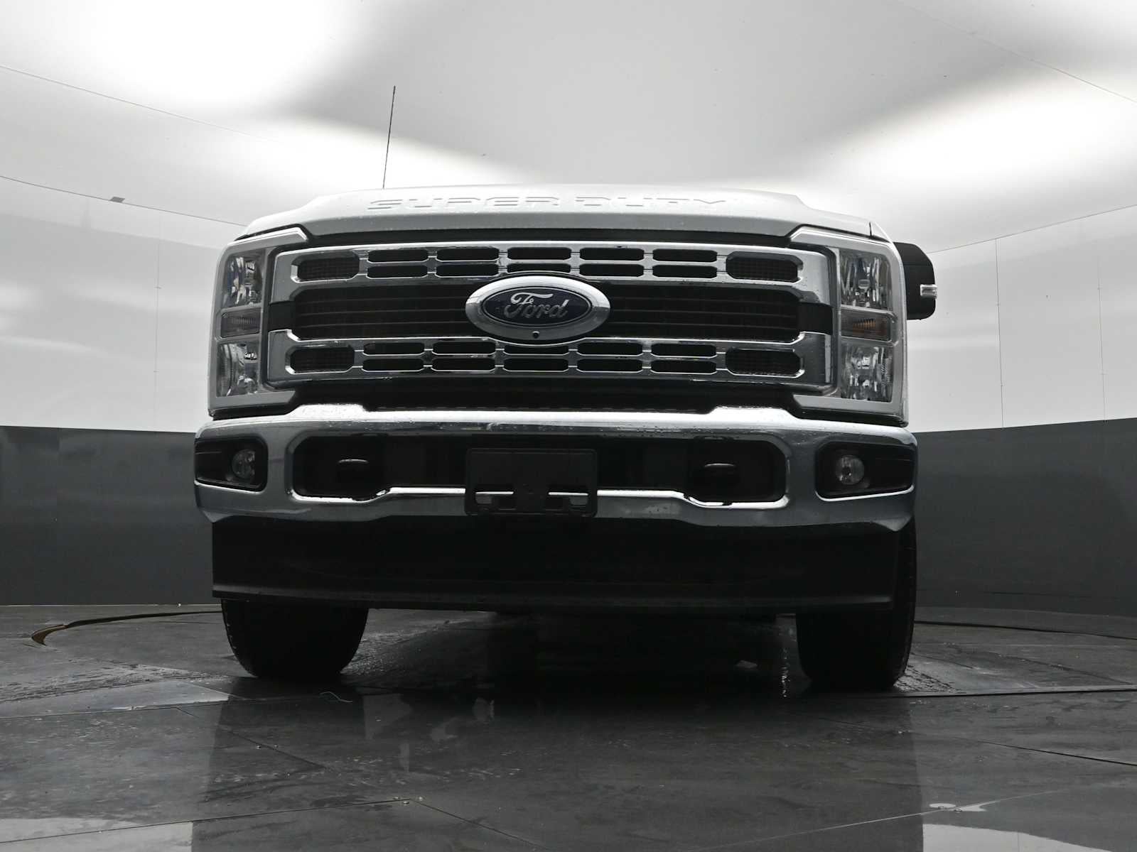 2026 Ford Super Duty F-350 SRW XLT