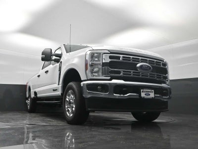2026 Ford Super Duty F-350 SRW XLT