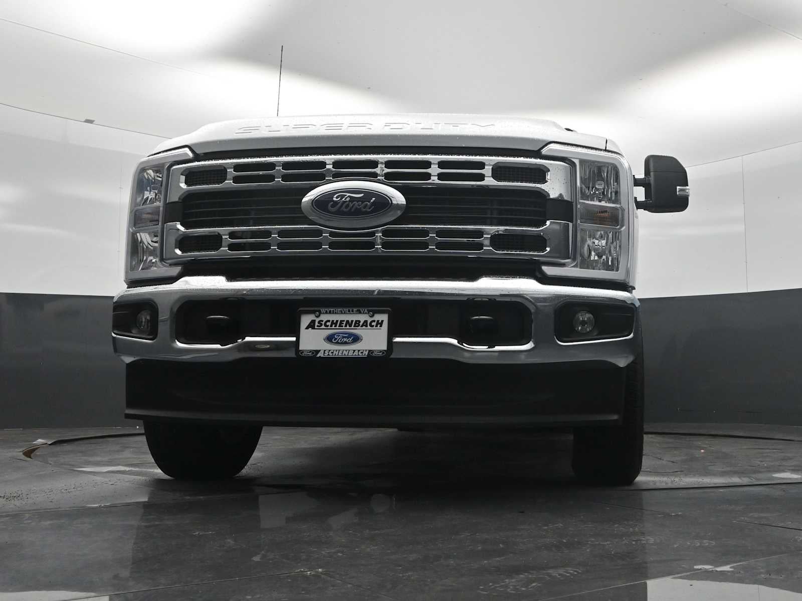 2026 Ford Super Duty F-350 SRW XLT