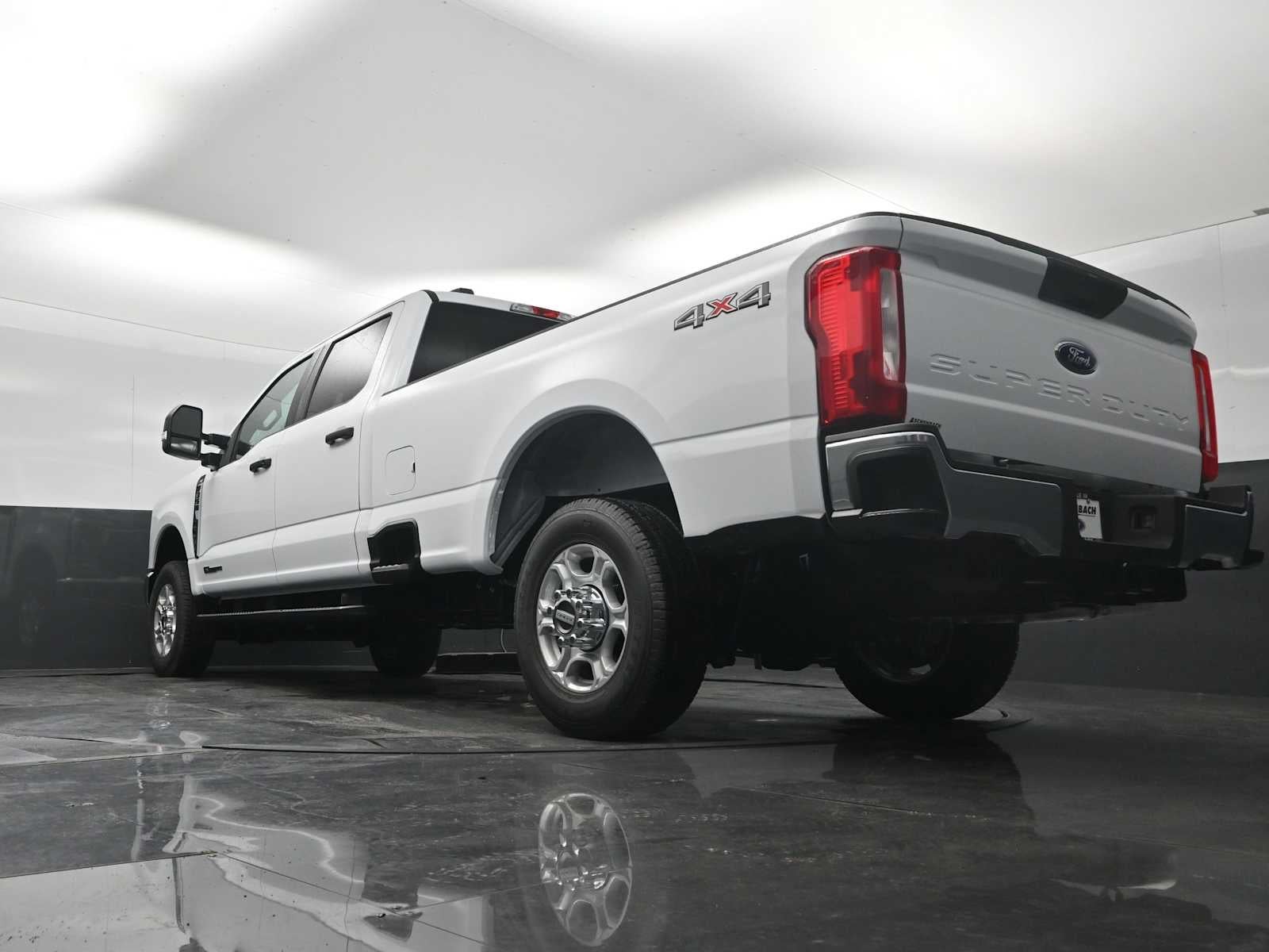 2026 Ford Super Duty F-350 SRW XLT