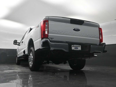 2026 Ford Super Duty F-350 SRW XLT