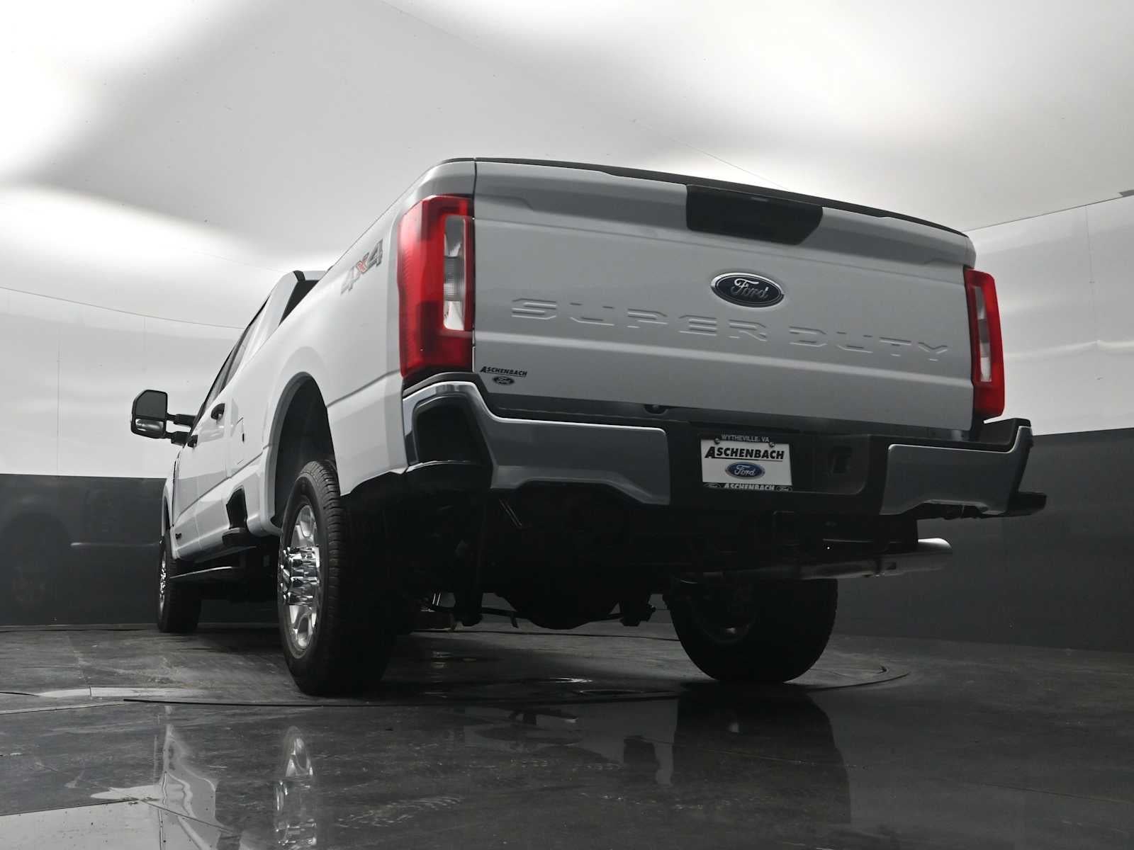 2026 Ford Super Duty F-350 SRW XLT
