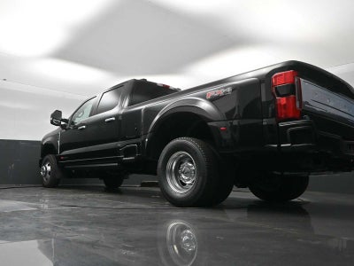 2026 Ford Super Duty F-350 DRW Platinum