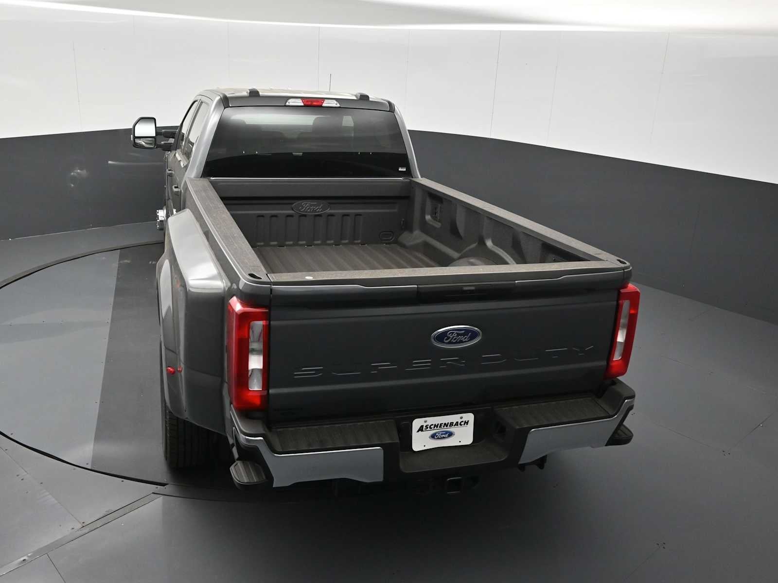 2026 Ford Super Duty F-350 DRW XLT