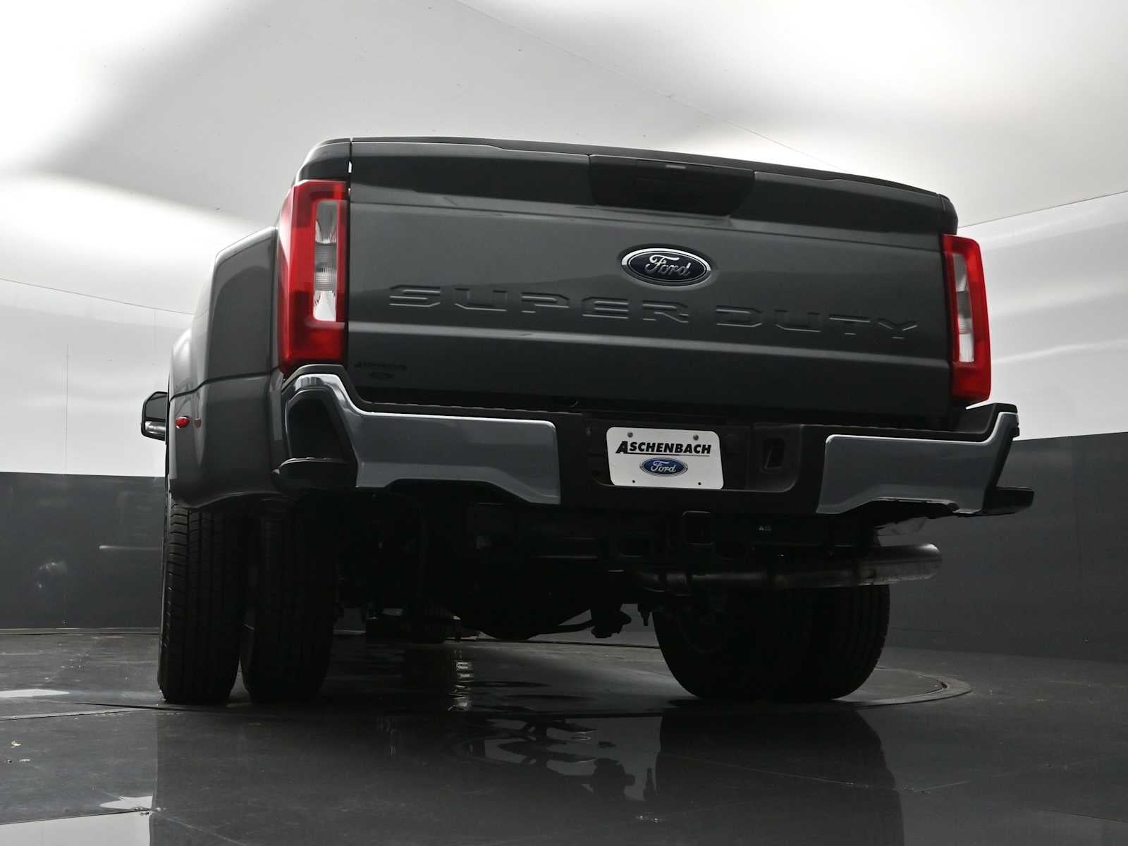 2026 Ford Super Duty F-350 DRW XLT