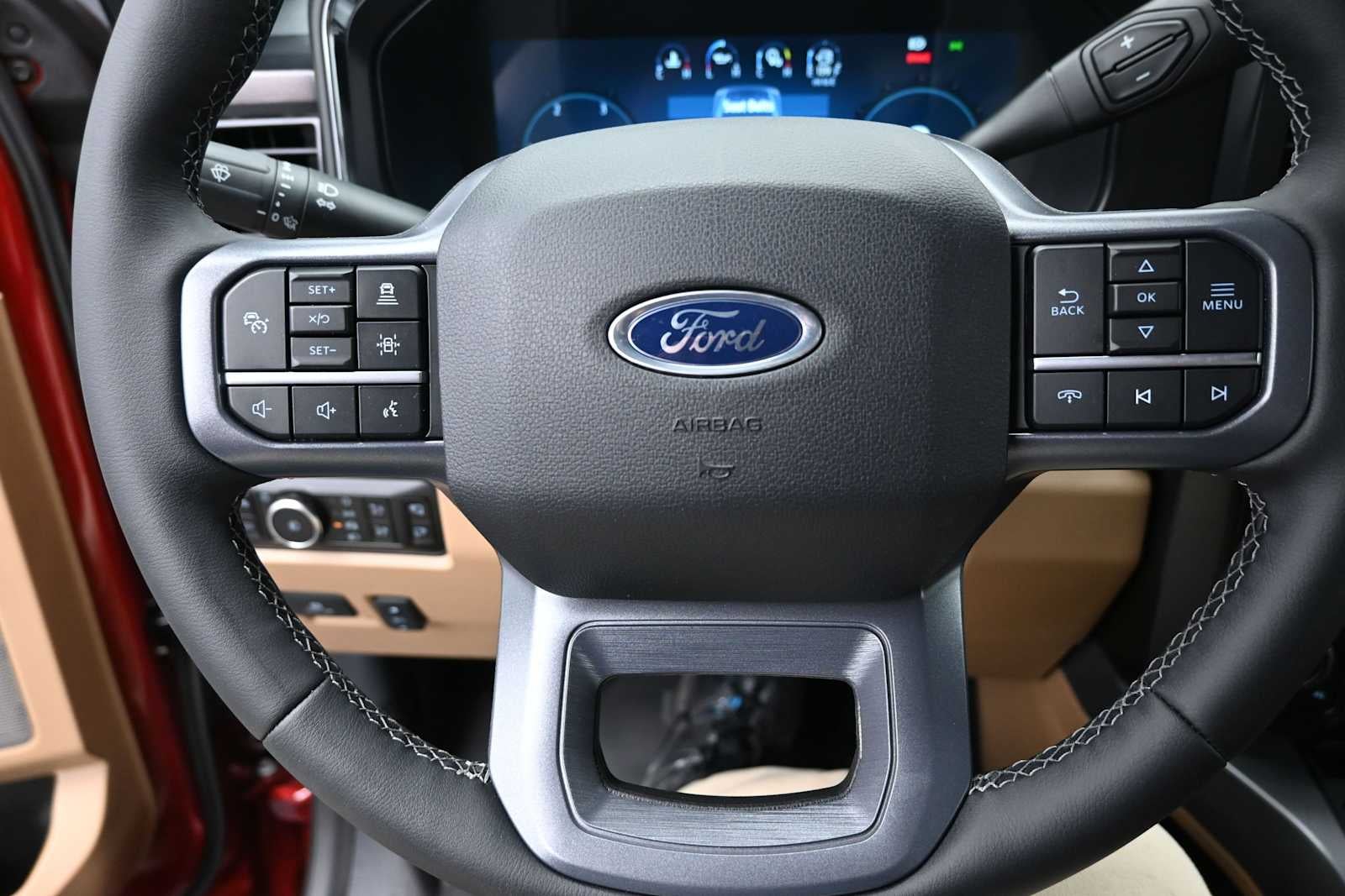 2026 Ford Super Duty F-350 DRW LARIAT