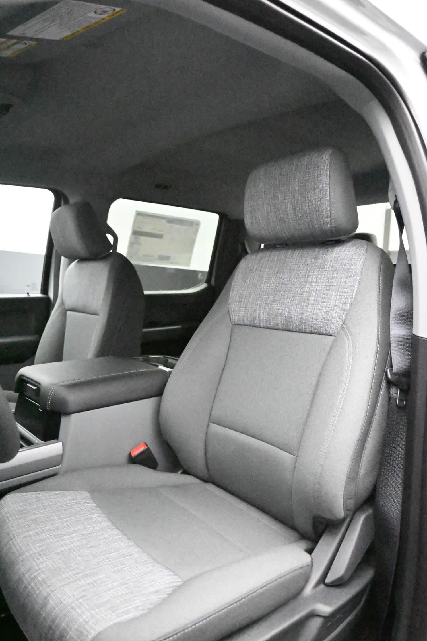 2026 Ford Super Duty F-350 DRW XLT