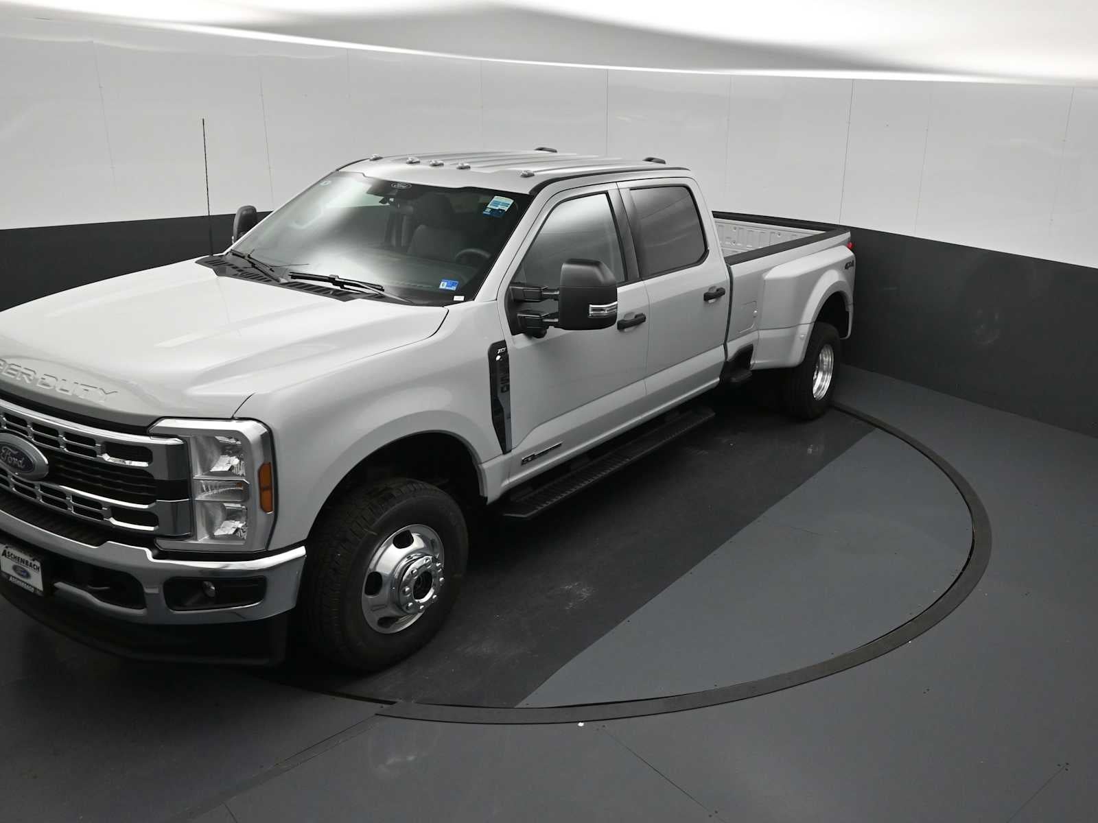 2026 Ford Super Duty F-350 DRW XLT