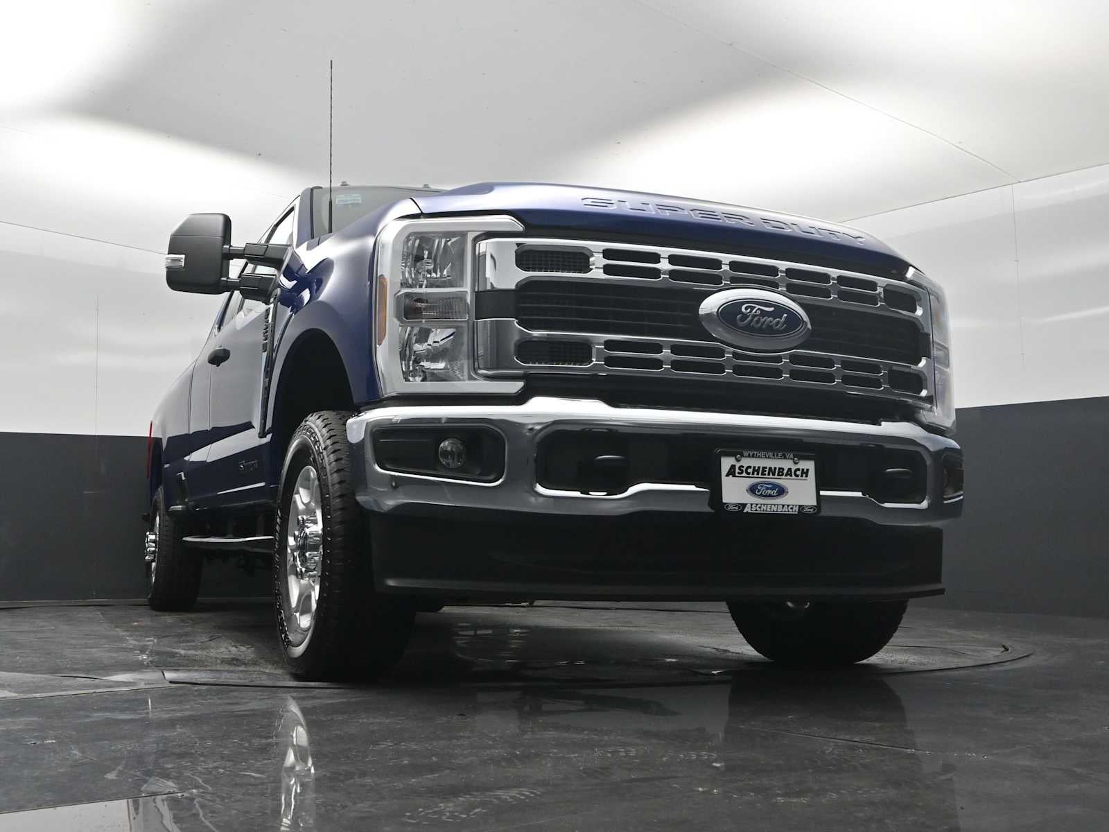 2026 Ford Super Duty F-350 SRW XLT