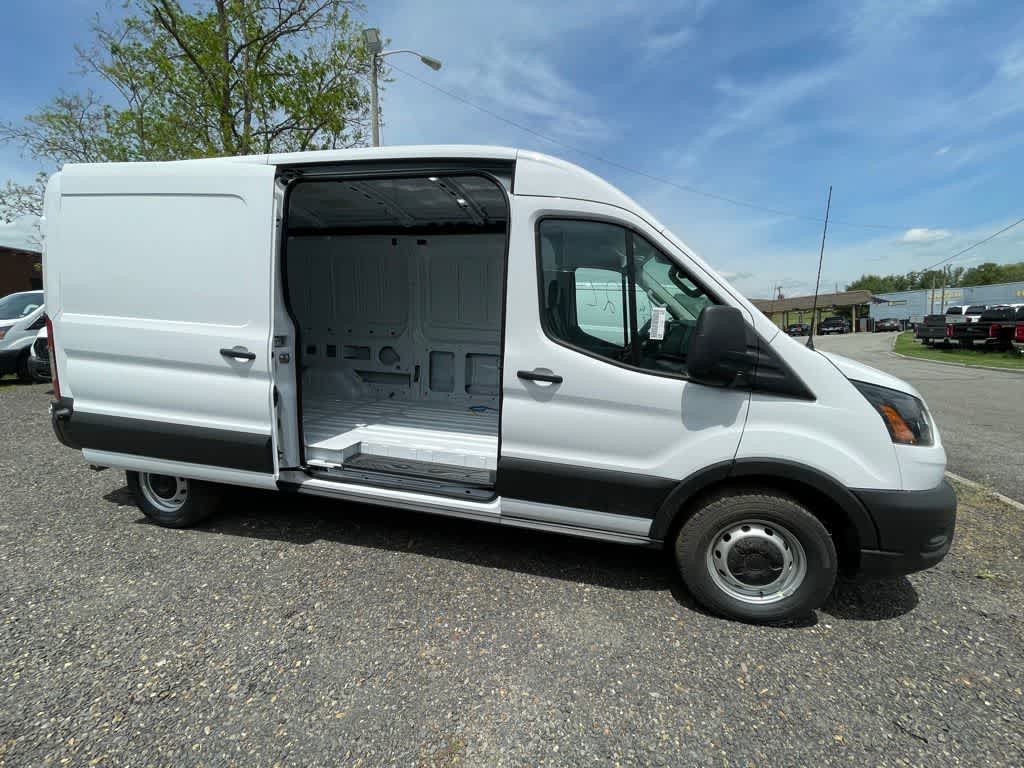 2025 Ford Transit Cargo Van